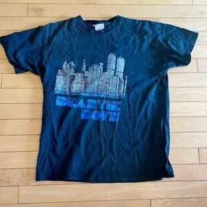 2004 Beastie Boys bootleg tour shirt - tagged Large and fits M/L (21x27)